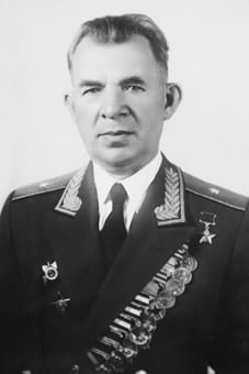 Родионов